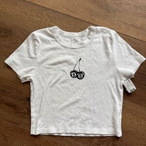 PacSun Cherry Graphic Cropped Tee Size M NWT White Trendy 🤍